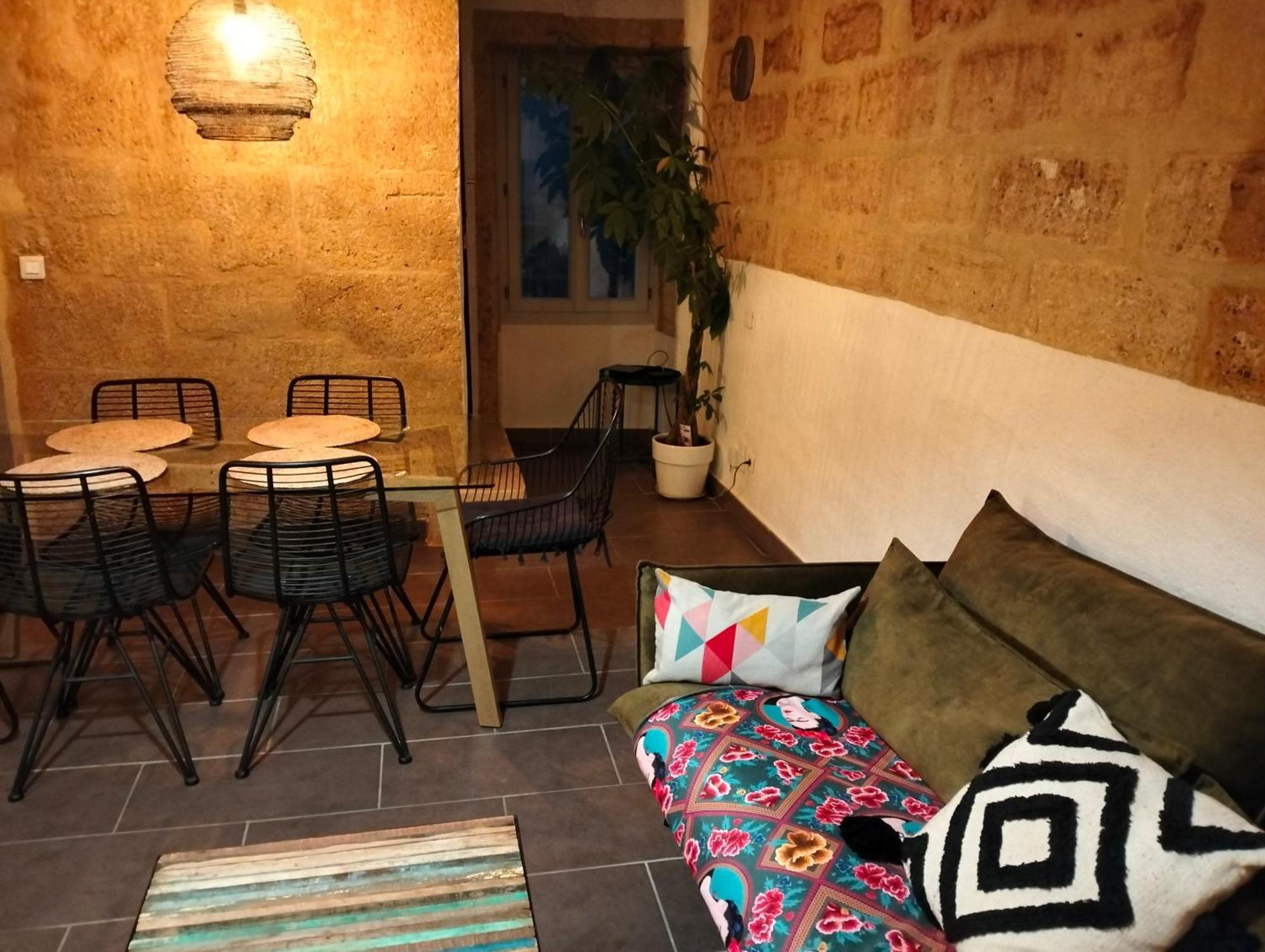 Maison De Village Familiale Pont Du Gard, Toit Terrasse, Barbecue, Fibre Vers-Pont-du-Gard Eksteriør bilde